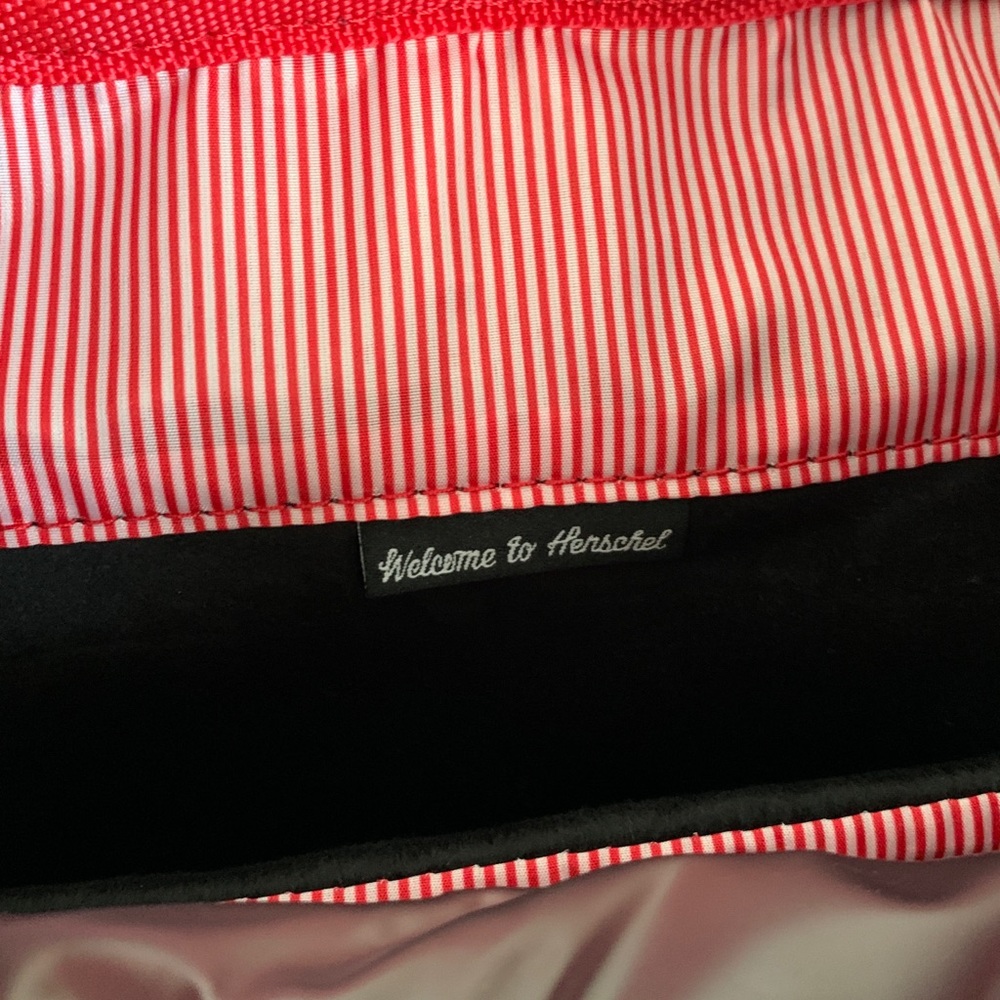 SOLD-Herschel Backpack 🎒 - Picture 11 of 16